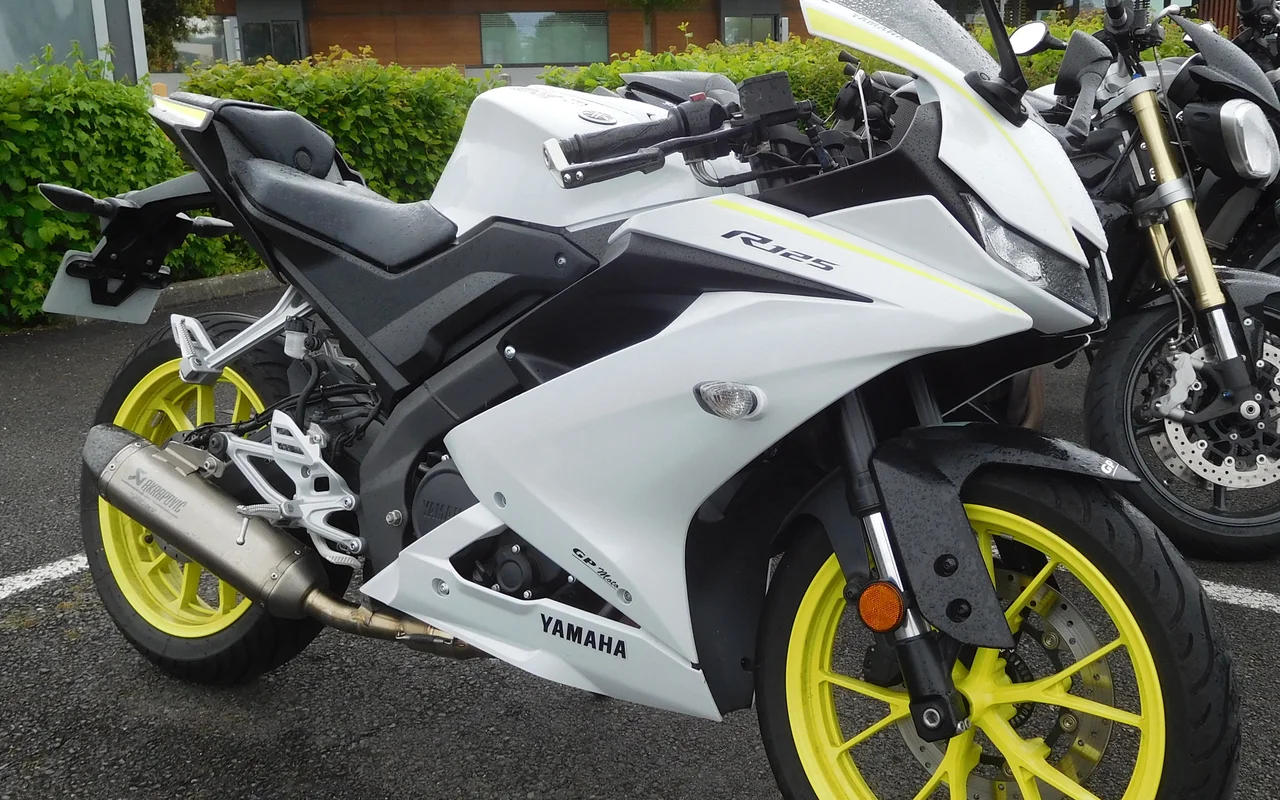 Yamaha R125 2023 specs