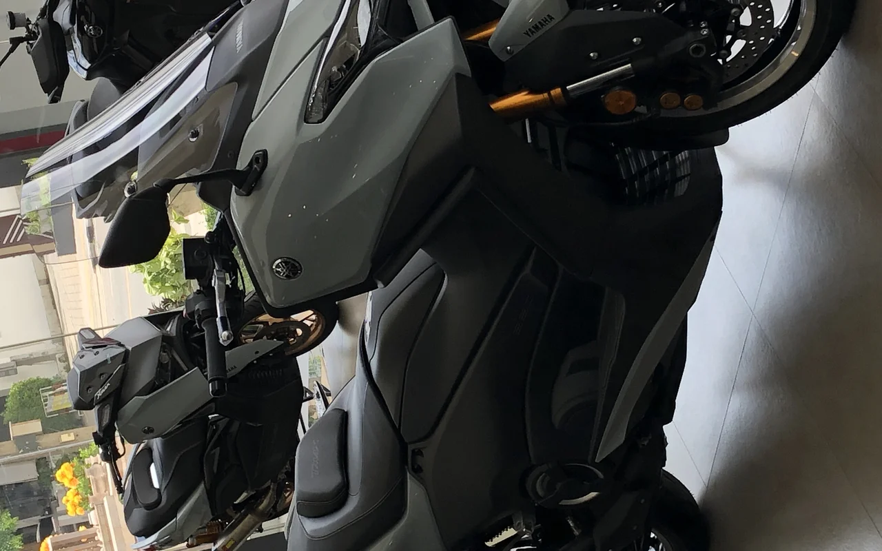 Yamaha TMAX 560 / TMAX Tech MAX 2025 specs